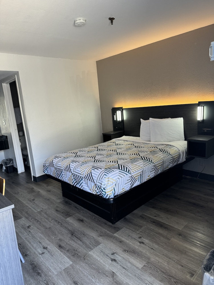 Motel 6 Bradenton FL - photo 17
