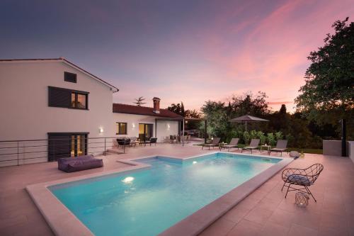 Villa Del Sol — 5-Star Luxury Hotel in Vinez, Croatia
