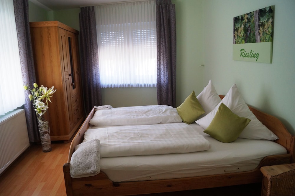 Gästezimmer Weingut Peter — hotel in Wachenheim