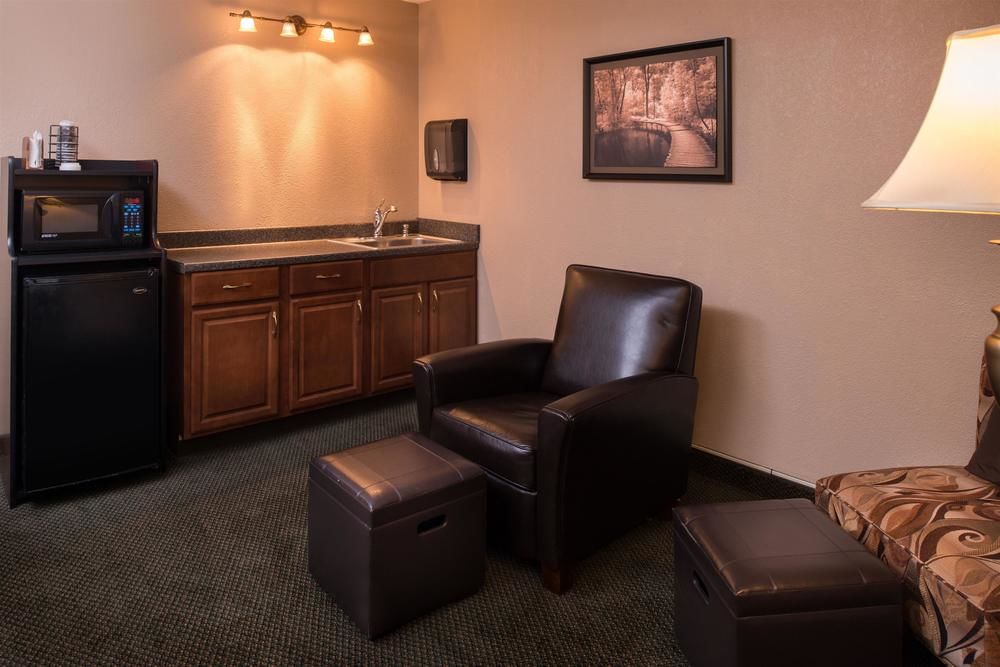 Ramada Plaza Rochester Airport - photo 86