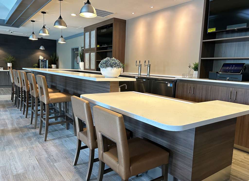 Best Western Premier Rockville Hotel & Suites - photo 34