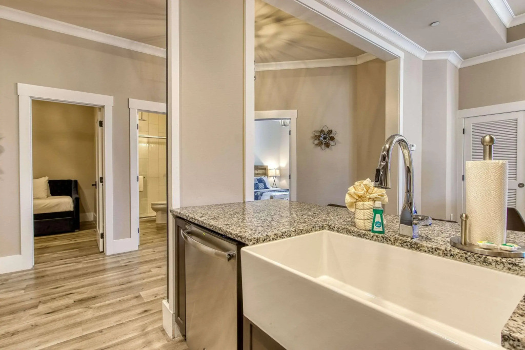 New Hotel Collection Smoky Mountains - photo 25