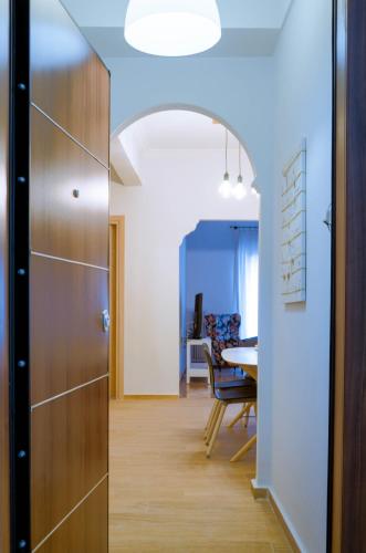Adorable 2BA close to Ancient Athens city center — 5-Star Luxury Hotel in Athens, Greece