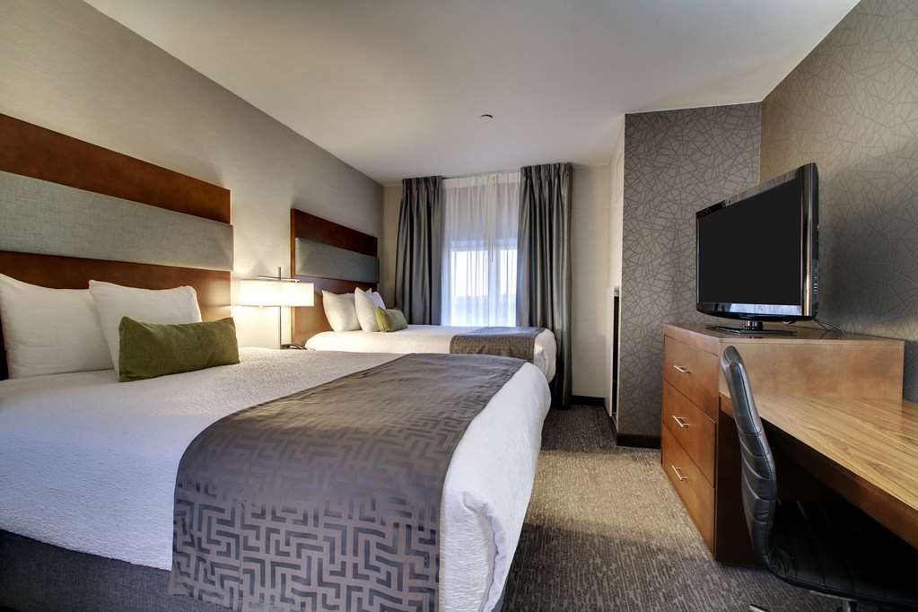 Best Western Plus Boston Hotel - photo 15
