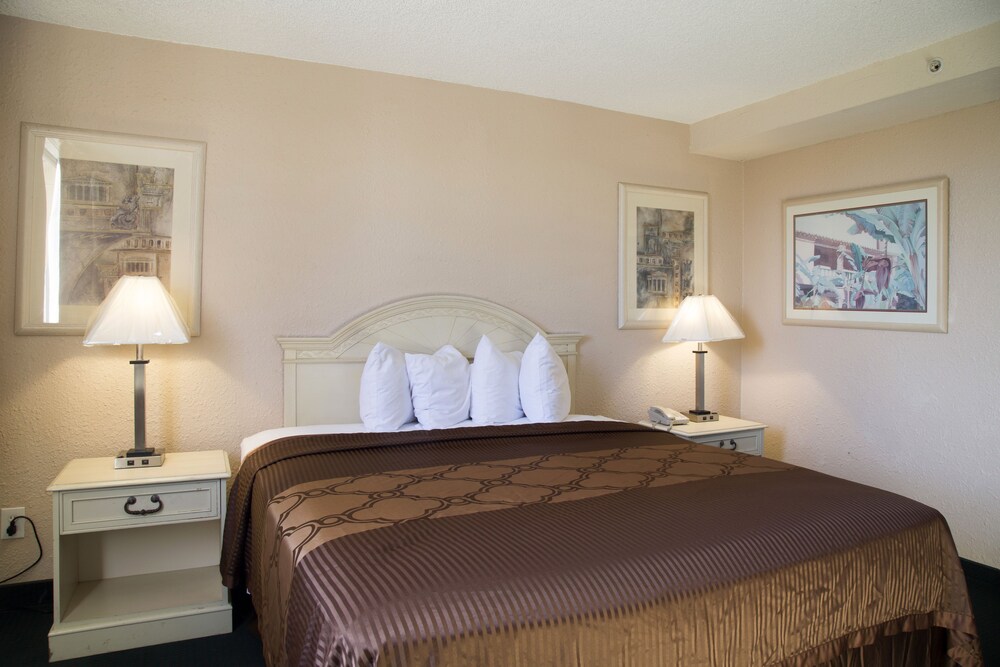 Consulate Hotel Airport Sea World San Diego Area - photo 7
