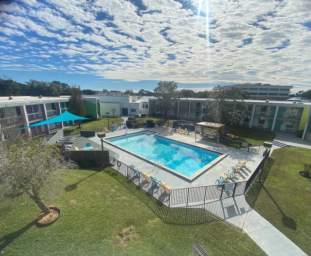 Rest and Relax Inn - photo 27