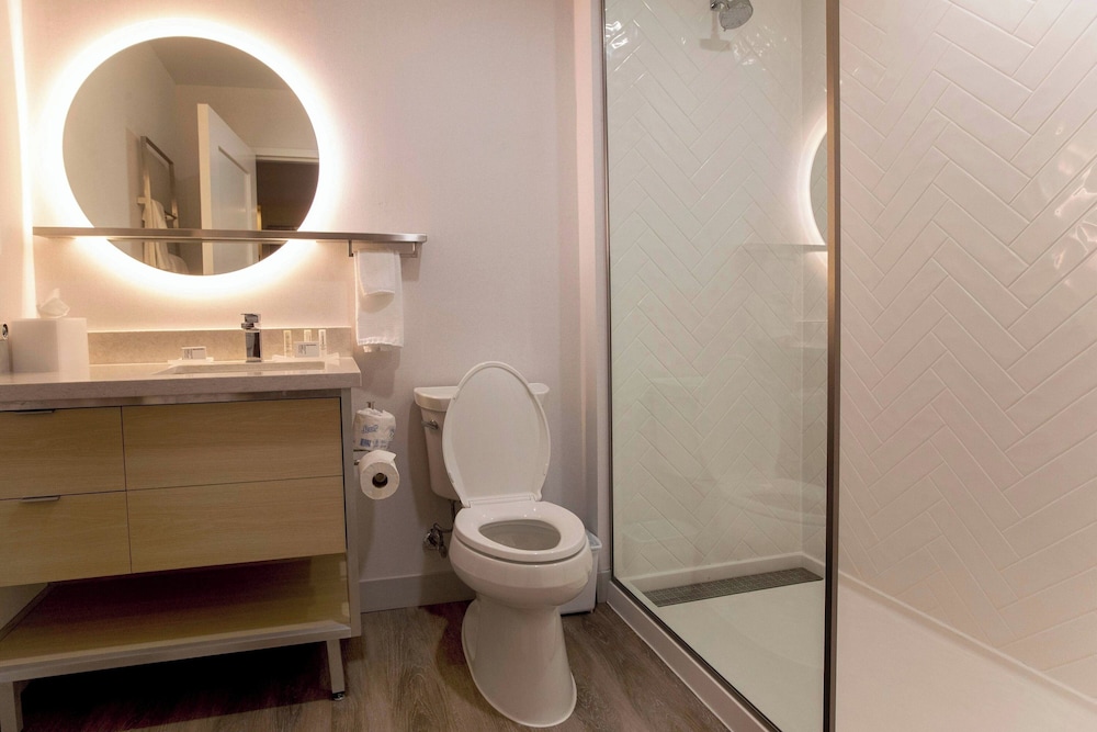 TownePlace Suites by Marriott Conroe - photo 23