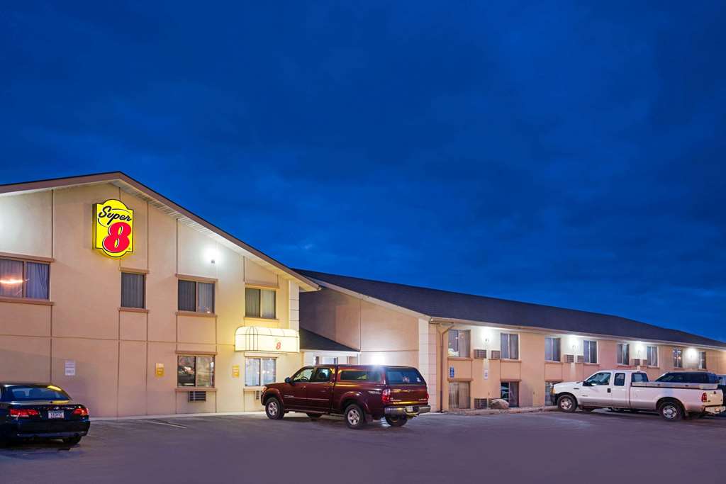 Super 8 by Wyndham Marshall MN - photo 2