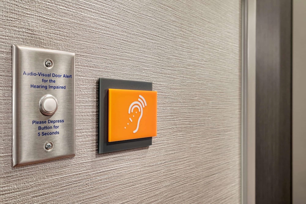 La Quinta Inn & Suites by Wyndham San Bernardino - photo 37