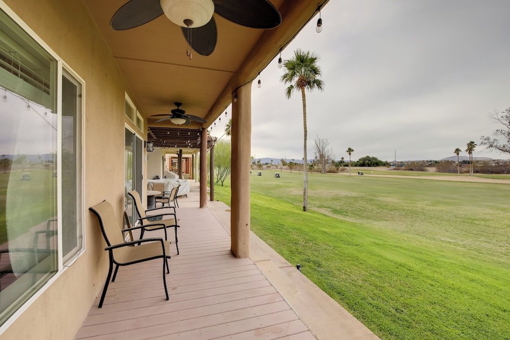 Walk to Colorado River: Needles Gem w Pool Access — hotel in Needles