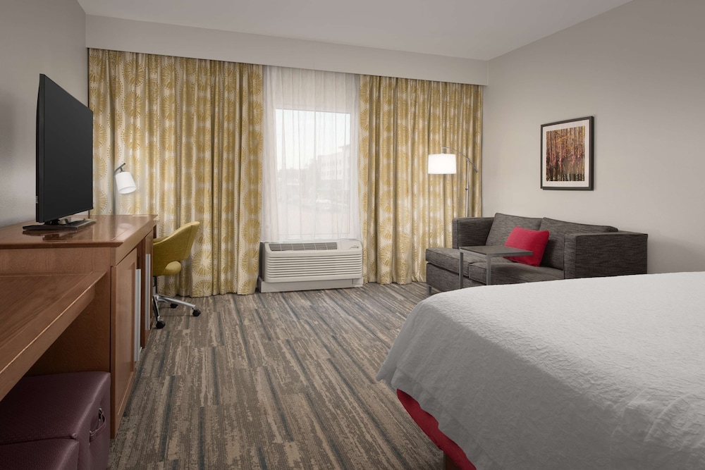 Hampton Inn & Suites Orangeburg - photo 19