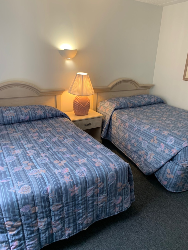 Roman Holiday Motel - photo 5