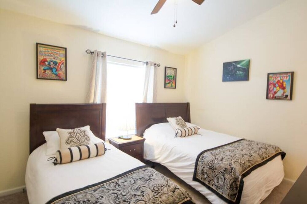 3BR Windsor Hills Townhome 7671 by OVRH VR - photo 12