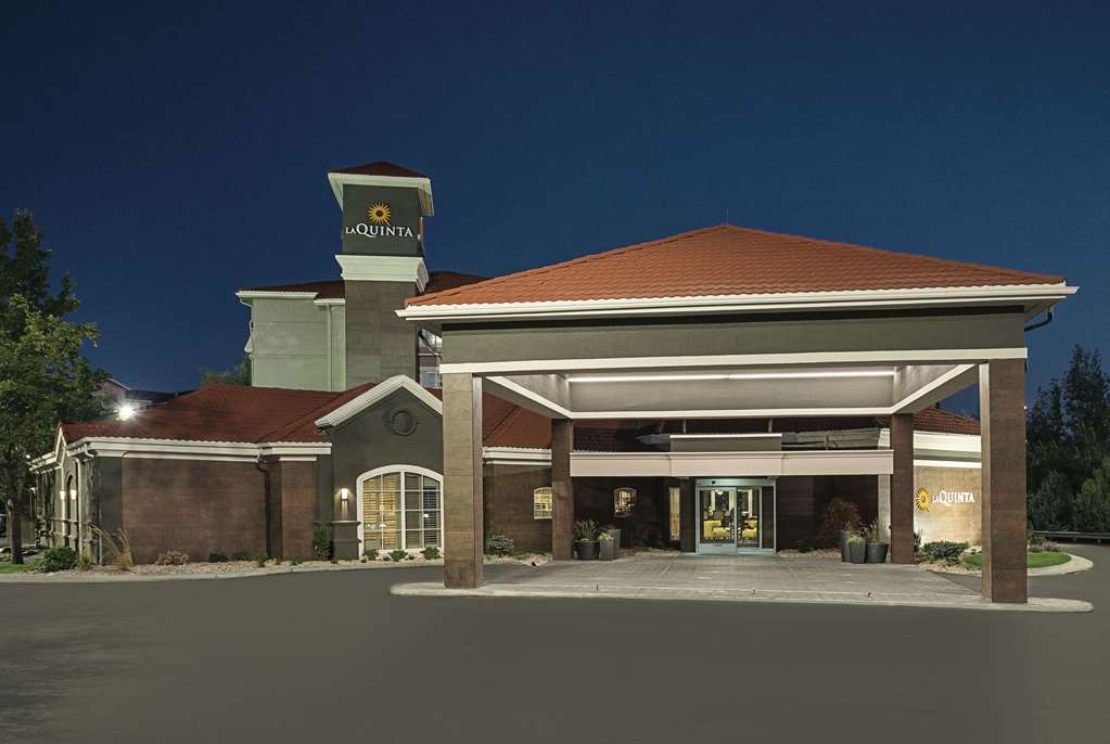 La Quinta Inn & Suites by Wyndham Orem University Pwy Provo — hotel in Orem