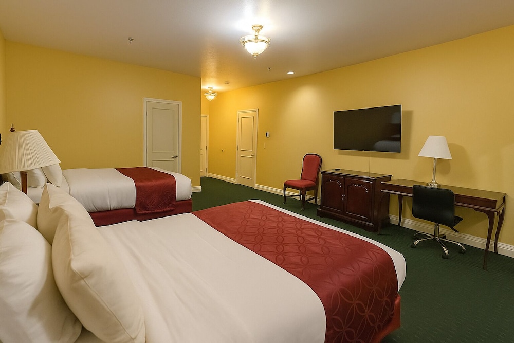 Carlyle Hotel - photo 12