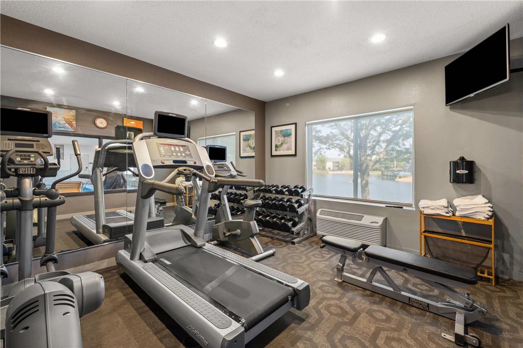 Comfort Inn & Suites Olathe Kansas City - photo 32