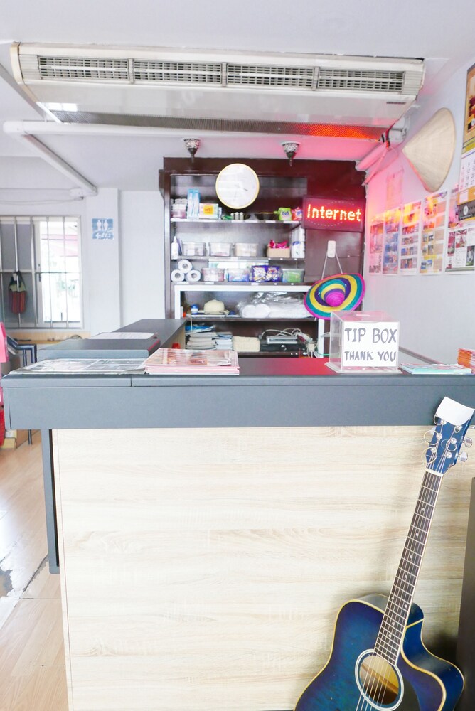 Cocktail Hostel Silom Bangkok