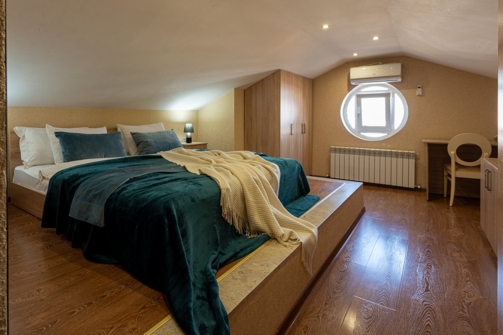 Flatirini Astana Kesaeva Flat in Vladikavkaz, Russia