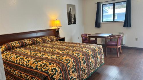 Pine Cone Motel - photo 15