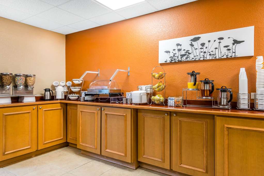 Sleep Inn and Suites Ocala Belleview - photo 35
