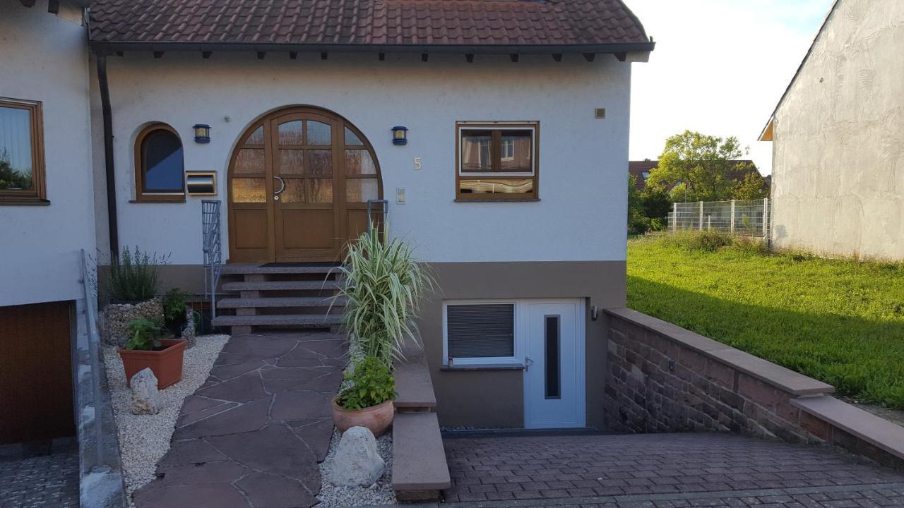 Ferienhaus Schworer — hotel in Herbolzheim