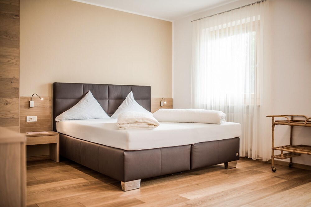 Michael Am Waal in Scena, Italy