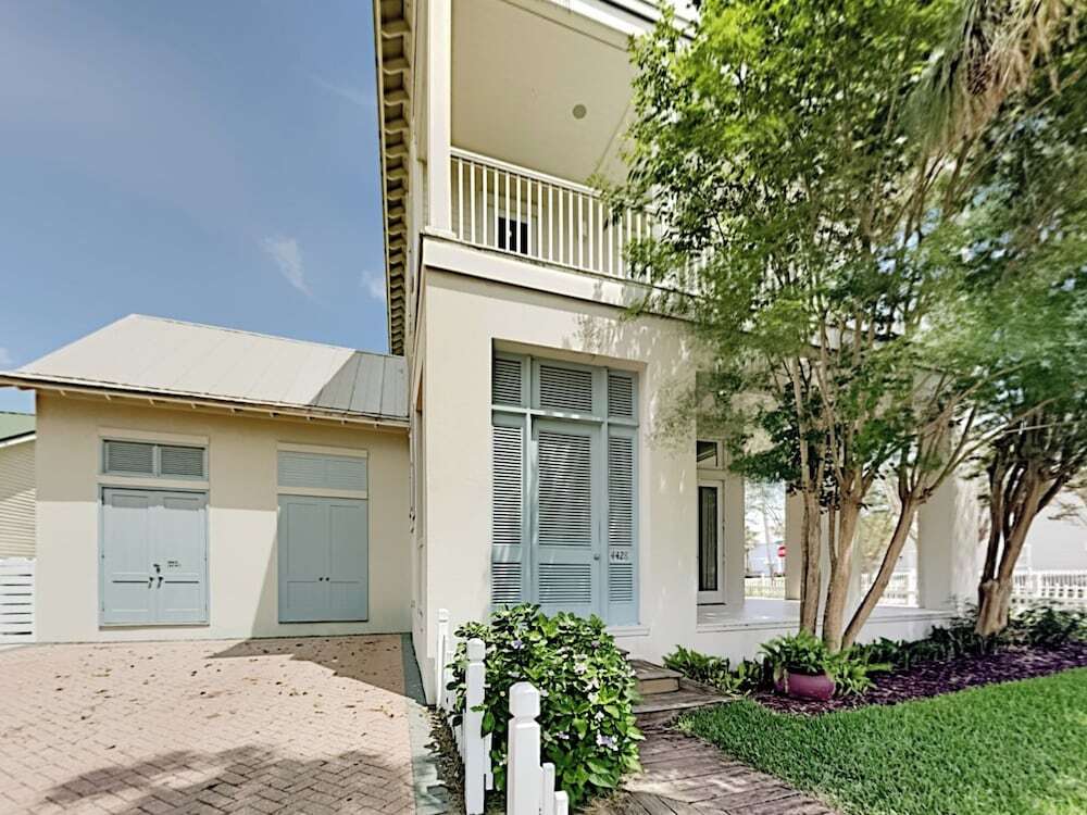 Sweet Destiny by Southern Vacation Rentals — 4-Star Luxury Hotel in Destin, United States