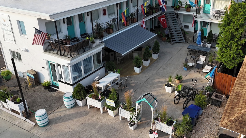 Hotel on Magnolia East - photo 22