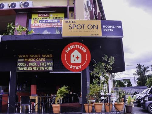 Spot On 89823 Rooms Inn — Kuching