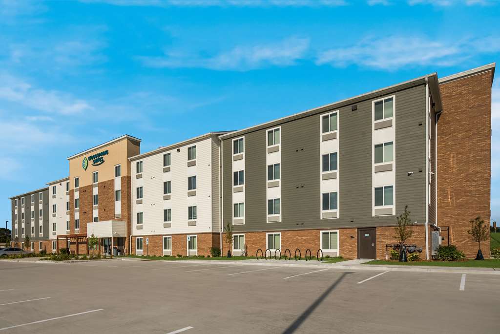 Woodspring Suites Milwaukee Menomonee Falls - photo 5