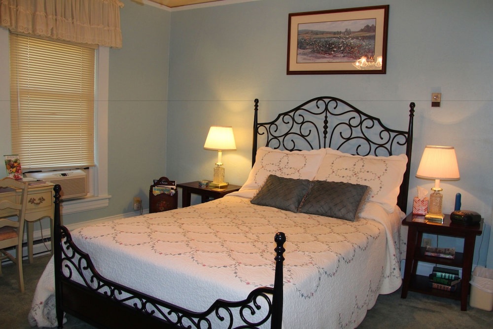 J. Paule's Fenn Inn - photo 7