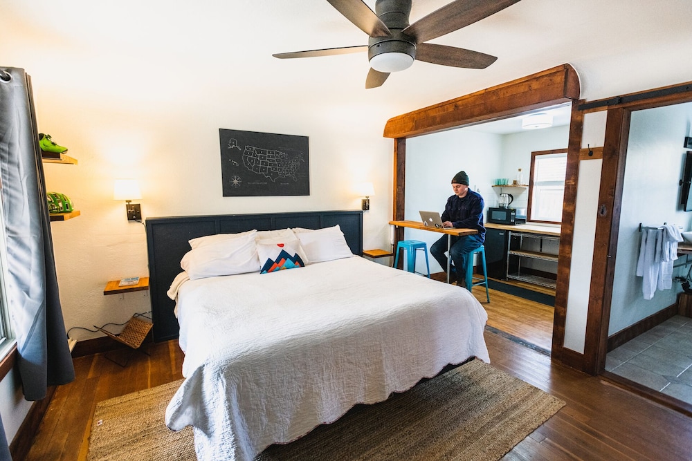 Left Coast Lodge - photo 7