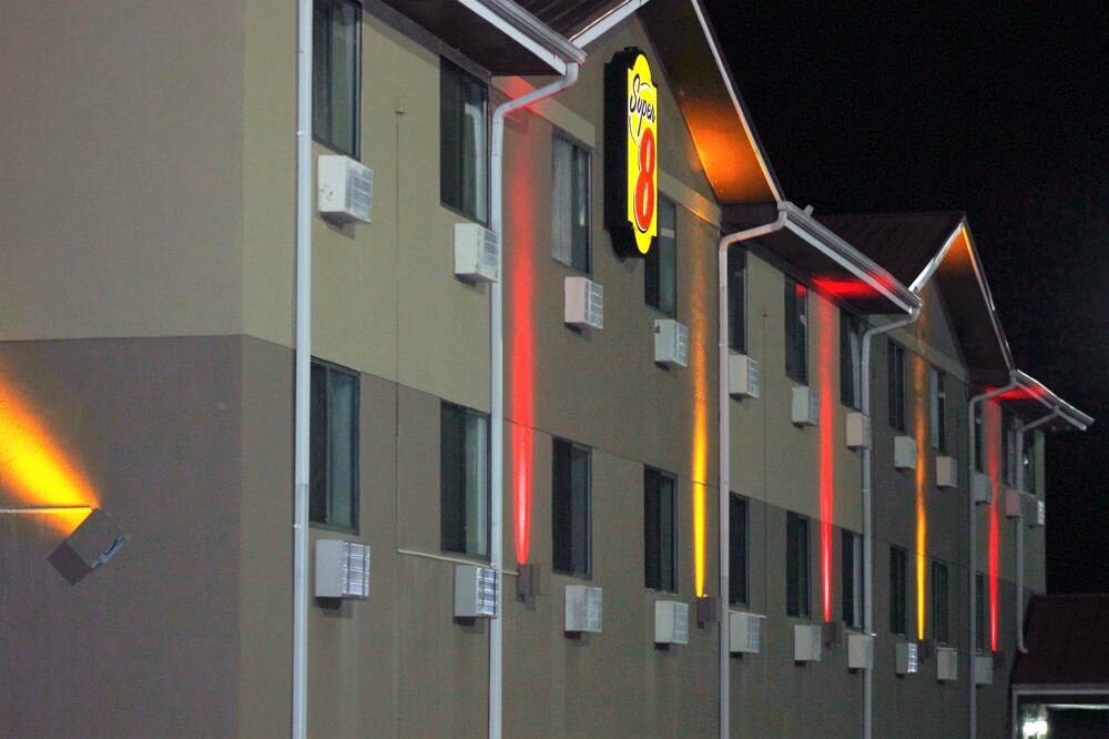 Super 8 by Wyndham Tuscaloosa - photo 30