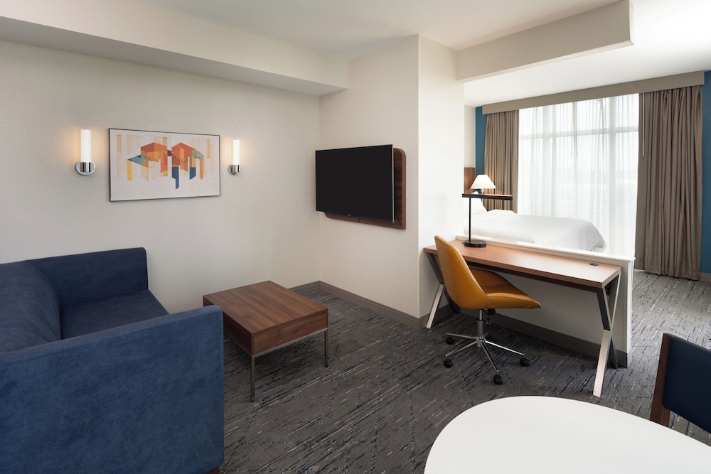 Holiday Inn Express Miami Airport Blue Lagoon Area by IHG - photo 7