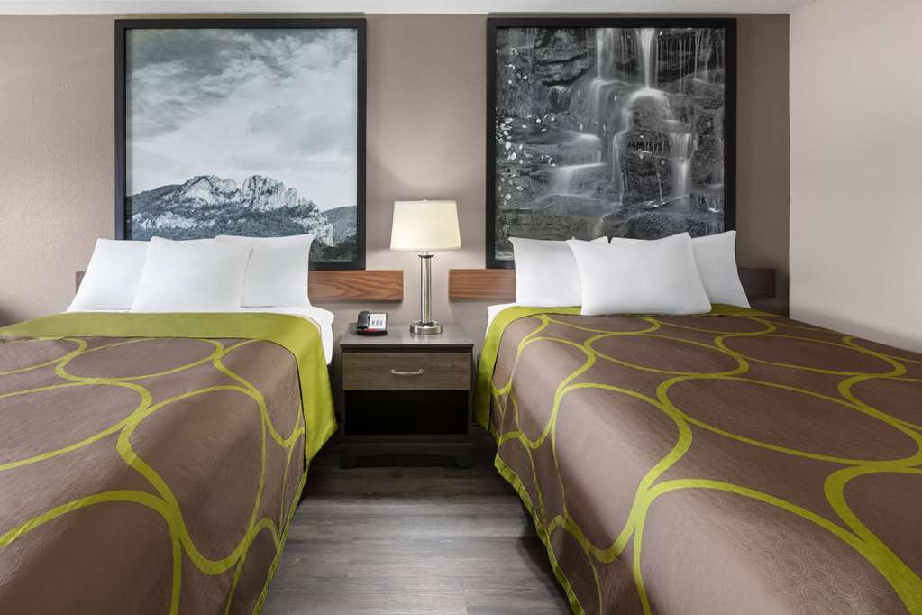 Super 8 by Wyndham Bridgeport Clarksburg Area - photo 16