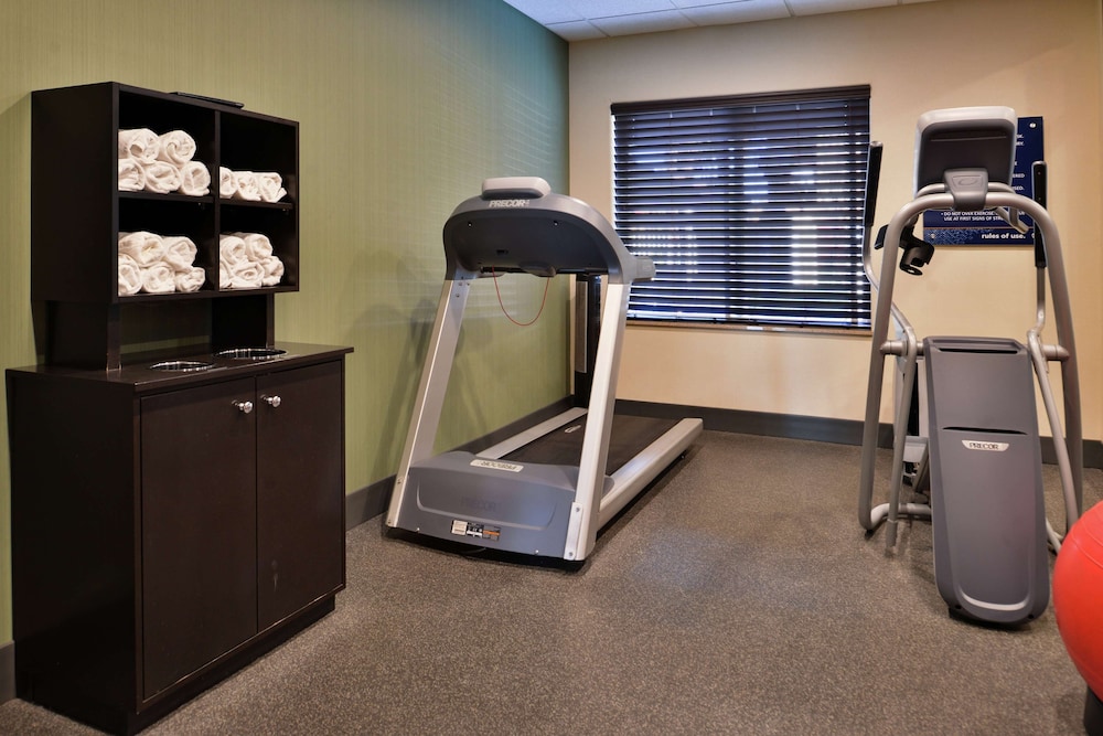 Hampton Inn & Suites Woodland Sacramento Area - photo 37