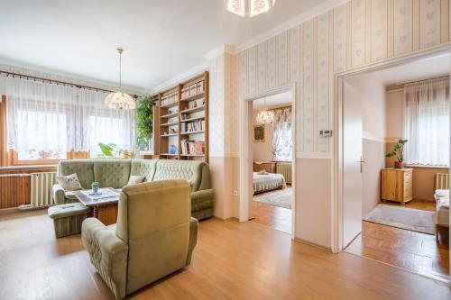 Katica Apartment — Balatonszarszo — photo 3