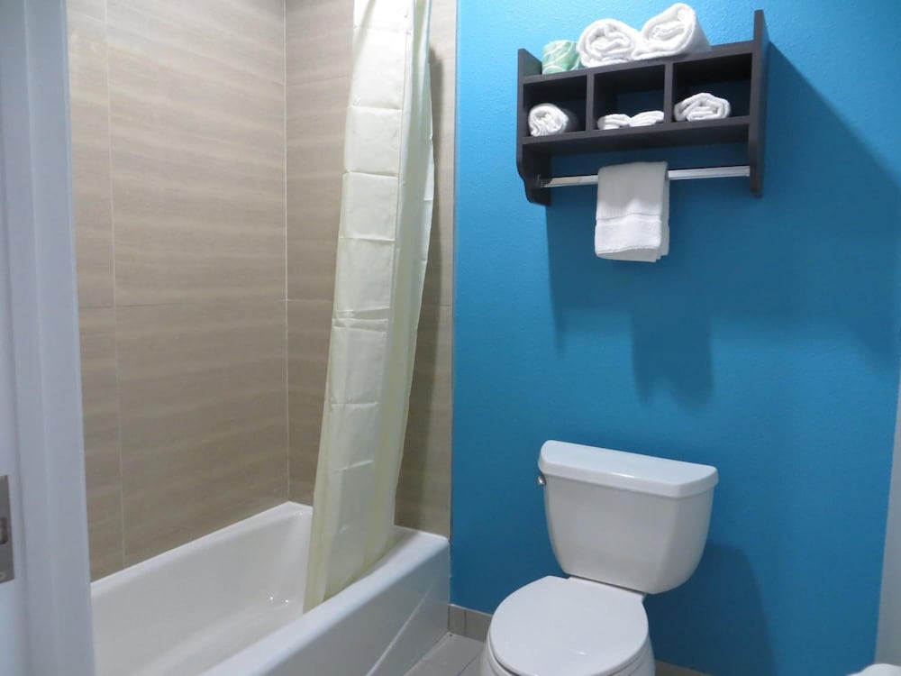 Haven Inn & Suites Willowbrook - photo 25