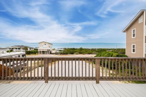 10 Conch Too by Oak Island Accommodations - featured photo