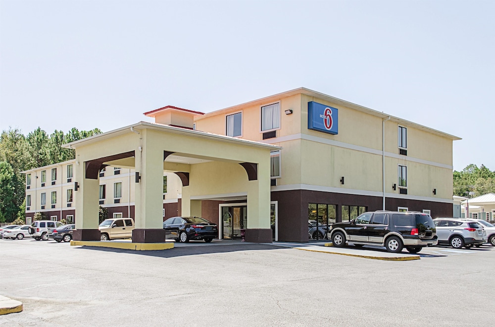 Motel 6 Biloxi MS Ocean Springs - featured photo