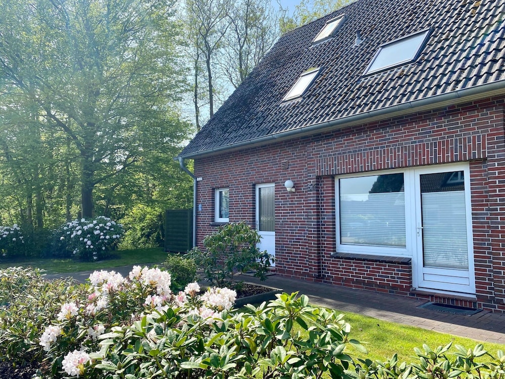 Ferienwohnung Hoddersdiek Burhave — 4-Star Luxury Hotel in Butjadingen, Germany