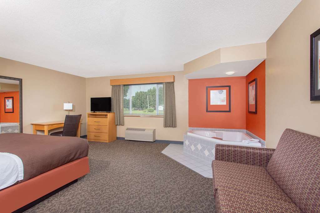 AmericInn by Wyndham Boscobel - photo 27