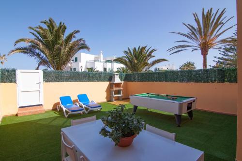 Anju Villas Los delfines Bravo's apartments — 4-Star Luxury Hotel in Corralejo, Spain