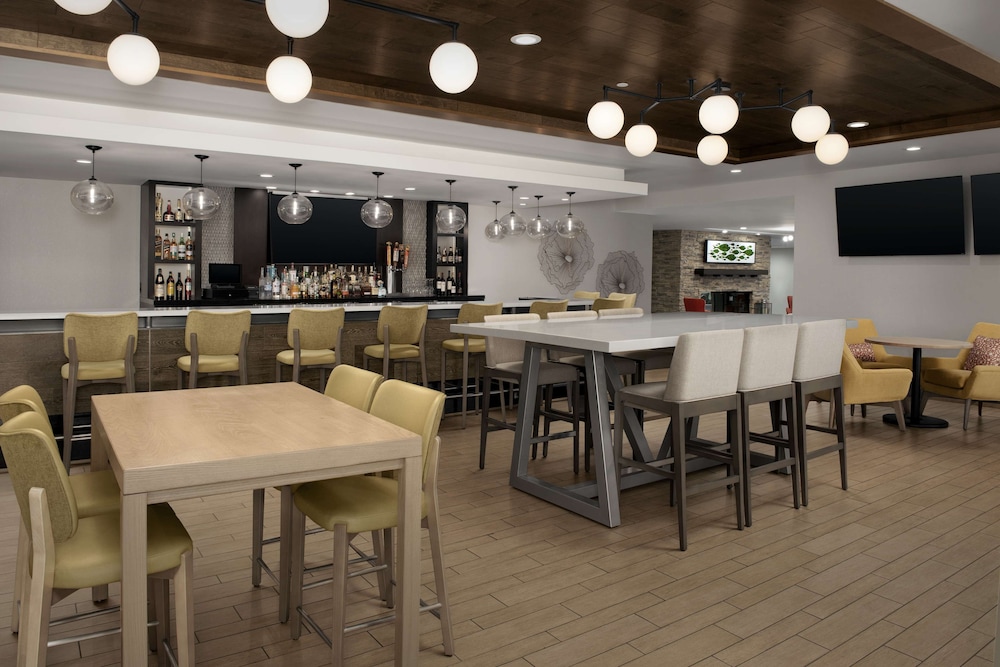 Hilton Garden Inn Marina Del Rey - photo 38