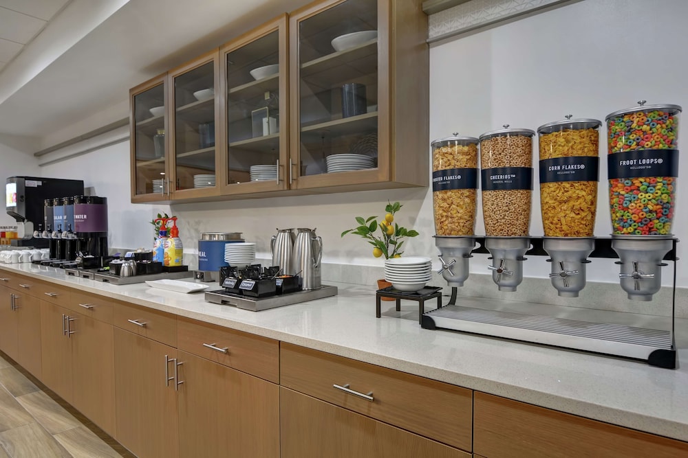 Hampton Inn Chula Vista Eastlake - photo 25