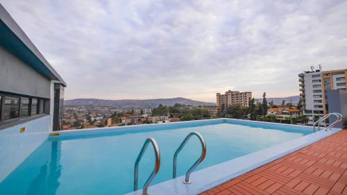 Oasis de luxe Serviced studio apartment — 4-Star Luxury Hotel in Kigali, Rwanda