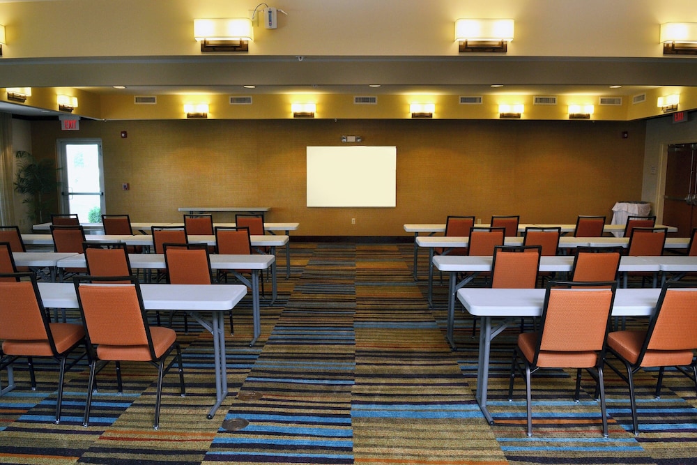 Fairfield Inn & Suites Marriott Effingham - photo 14
