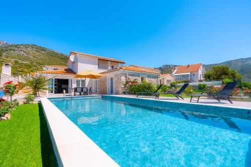 Villa Mirage with Private Heated Pool — 5-Star Luxury Hotel in Orebic, Croatia