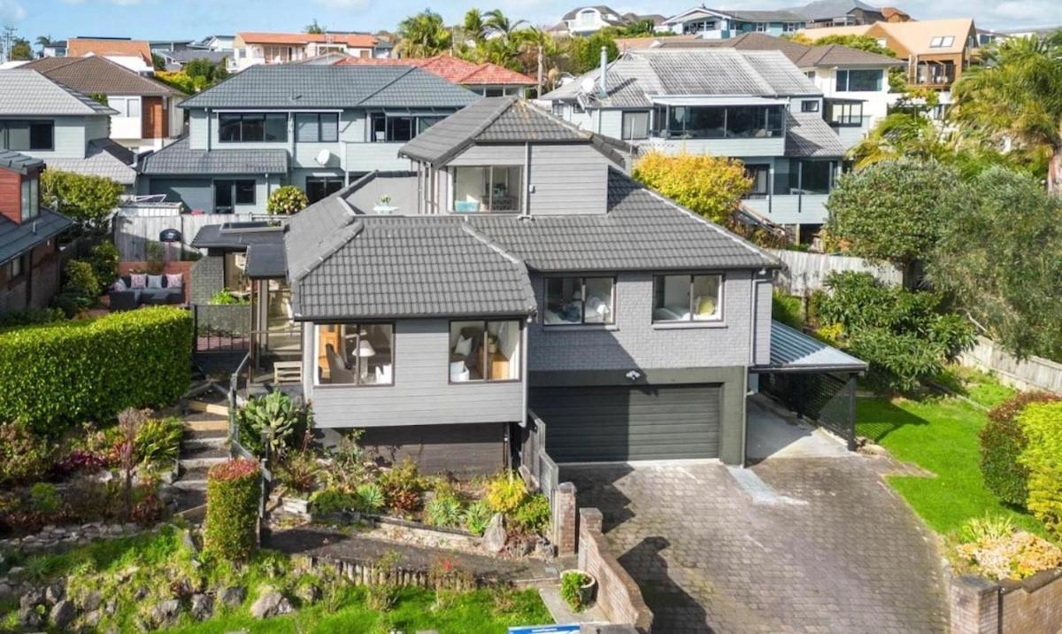 A Home Away from Home Bucklands Beach Luxury 3 Bedroom Garden Villa — 4-Star Luxury Hotel in Auckland, New Zealand