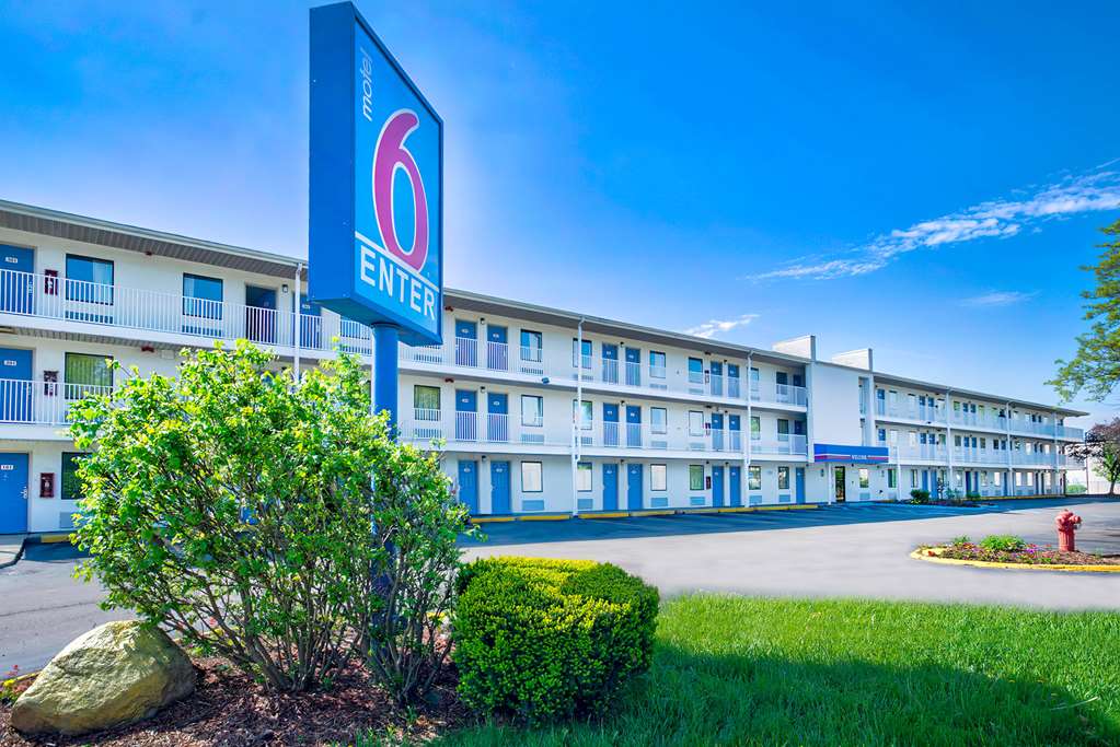 Motel 6 Warren MI Detroit East - photo 2